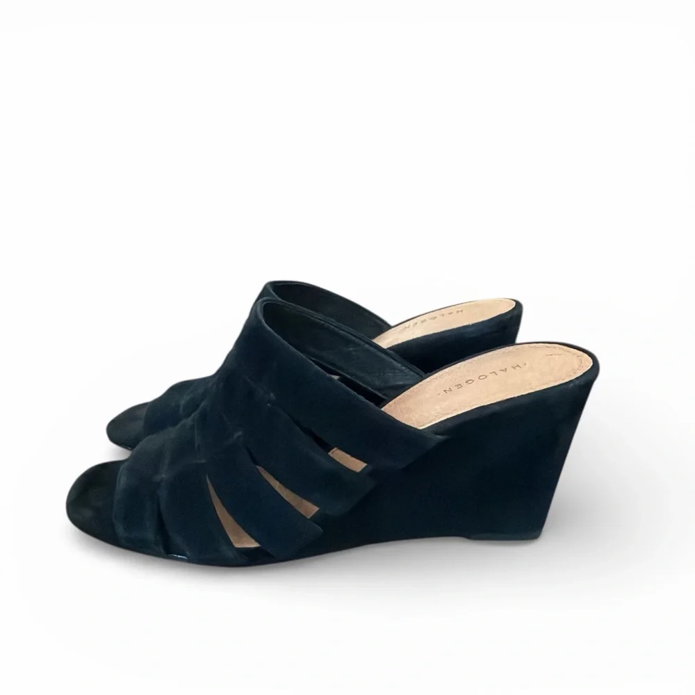 Halogen Elegant Black Wedge‎ Suede Soft Wedges.